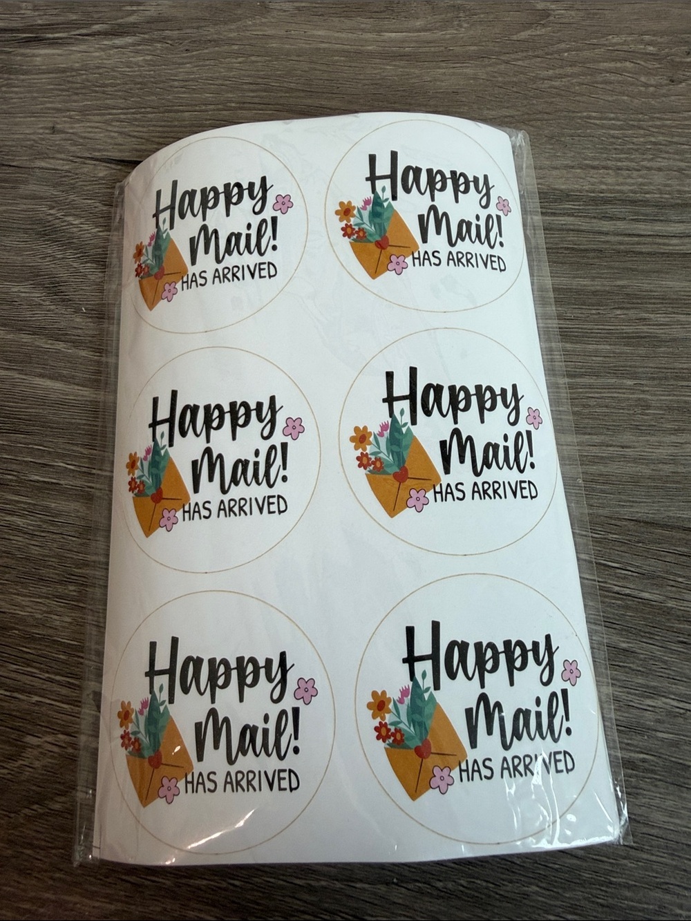 NIP 60 count Happy Mail! Has Arrived – Floral Envelope Round Shipping Stickers - Picture 3 of 4